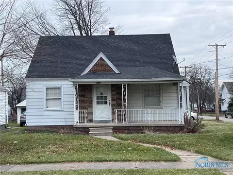 3402 Polk Pl, Toledo, OH 43608