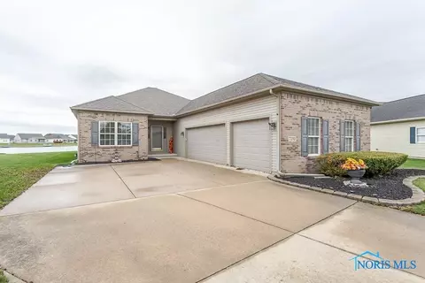 7252 Bay Harbour Ct, Maumee, OH 43537