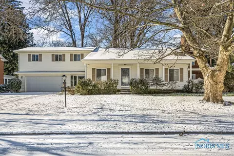 2331 E Grecourt Dr, Toledo, OH 43615
