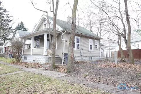 2451 Woodford St, Toledo, OH 43605