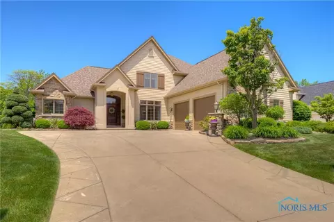 3136 Stone Wall Rd, Maumee, OH 43537