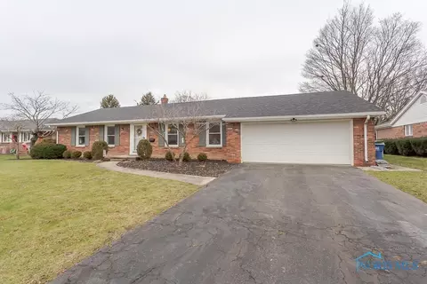 3772 Linden Green Dr, Toledo, OH 43614