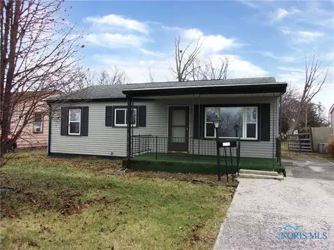 621 Davis St, Findlay, OH 45840