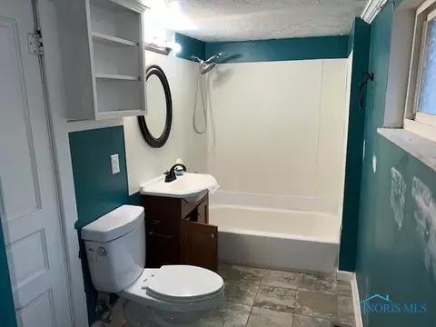220 E South St, Mccomb, OH 45858 photo 30