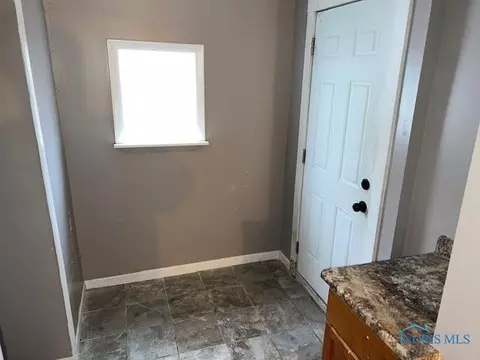 220 E South St, Mccomb, OH 45858 photo 32
