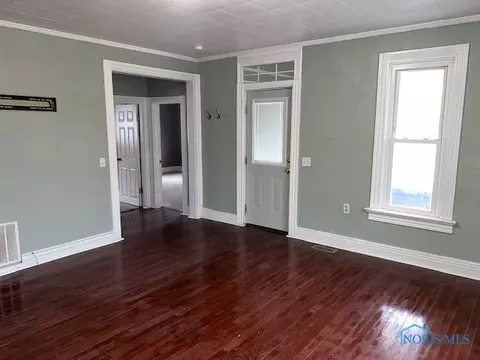 220 E South St, Mccomb, OH 45858 photo 8