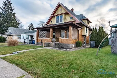 2126 Delence St, Toledo, OH 43605