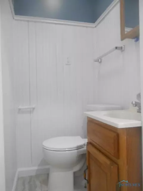 1027 E 2nd St, Ottawa, OH 45875 photo 18