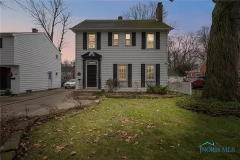 2516 Drummond Rd, Toledo, OH 43606