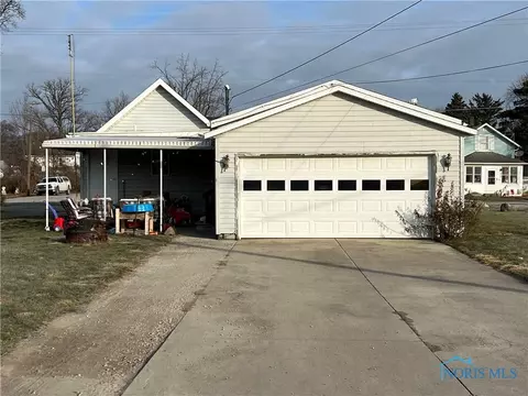 333 W Wayne St, Paulding, OH 45879 photo 2