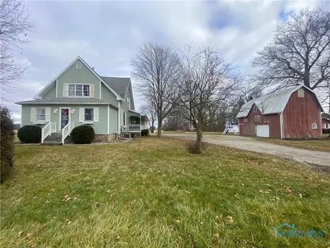 126 County Road 16, Napoleon, OH 43545