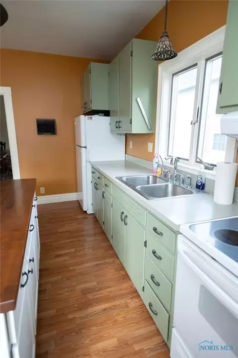 127 E South St, Mccomb, OH 45858 photo 7