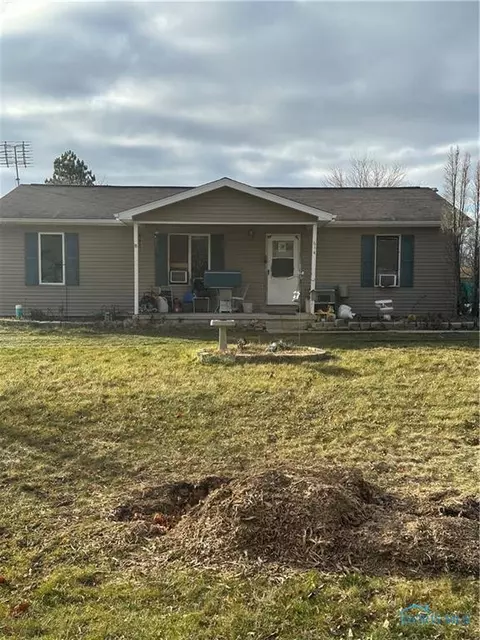614 S Gorham St, Fayette, OH 43521