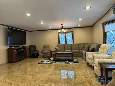 130 Pine Ln, Bryan, OH 43506 photo 5