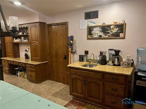 130 Pine Ln, Bryan, OH 43506 photo 11