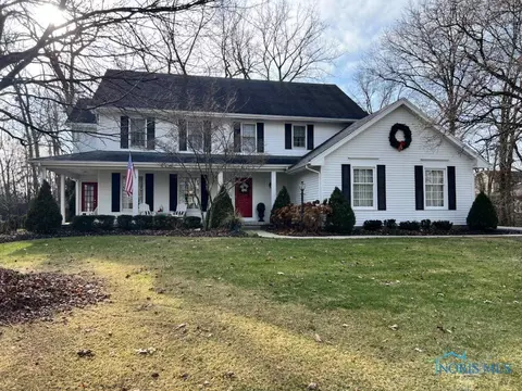 688 S Ridge Dr, Perrysburg, OH 43551