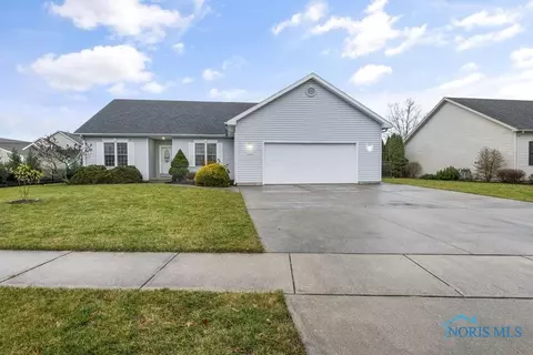 1241 E Lincoln St, Findlay, OH 45840