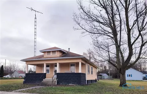 415 High St, Woodville, OH 43469