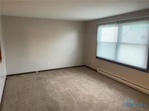 611 N Cherry St, Bryan, OH 43506 photo 3