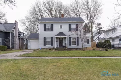 210 E 5th St, Perrysburg, OH 43551