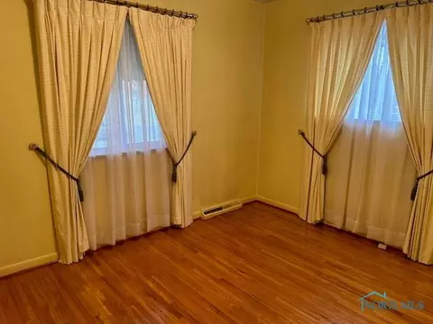 5936 E Heights Dr, Toledo, OH 43613 photo 6