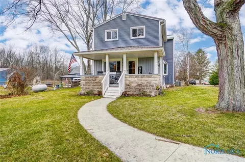 9220 Dorr St, Holland, OH 43528