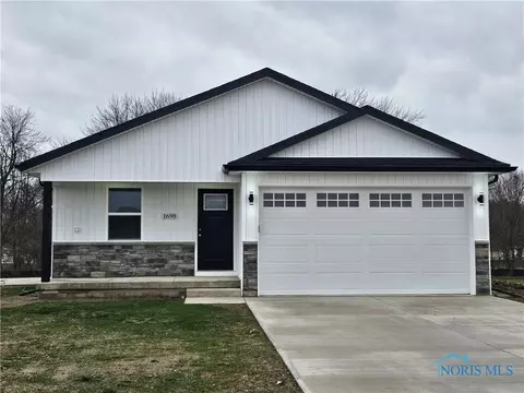 1698 Bishop Ln, Findlay, OH 45840