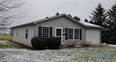 107 S Harrmann Rd, Antwerp, OH 45813