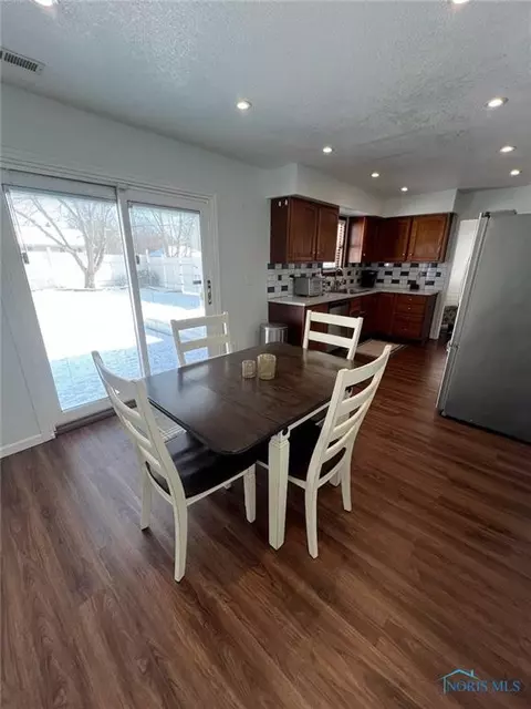343 Connin St, Bryan, OH 43506 photo 6
