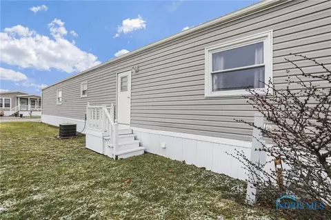 30630 Drouillard Rd, Walbridge, OH 43465 photo 34