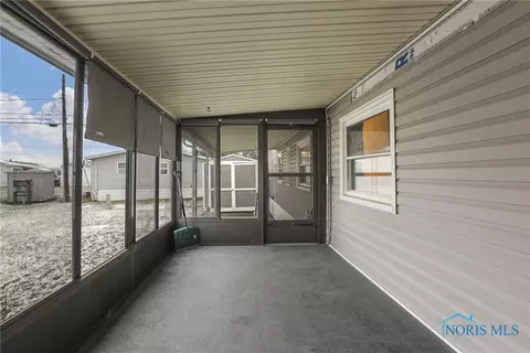 30630 Drouillard Rd, Walbridge, OH 43465 photo 32