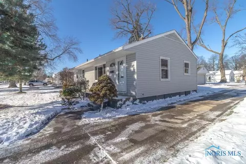 2932 Laskey Rd, Toledo, OH 43613