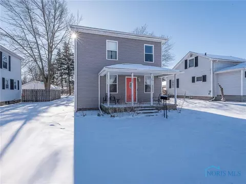 608 Elm St, Wauseon, OH 43567