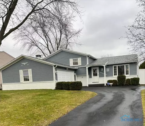 2127 Longport Dr, Maumee, OH 43537