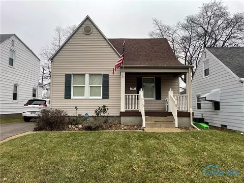 4029 Bowen Rd, Toledo, OH 43613