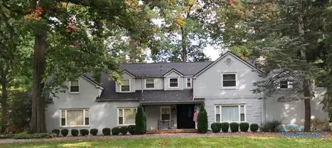 4530 Brookside Rd, Ottawa Hills, OH 43615