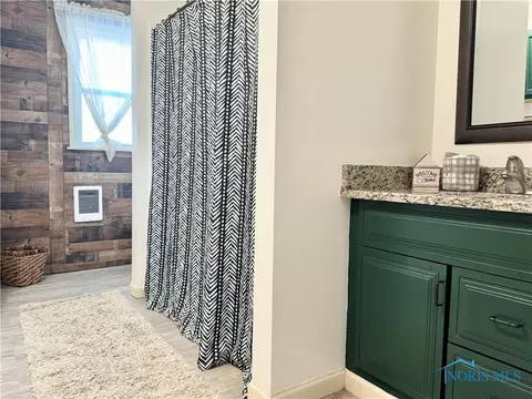 110 Jackson St, Delta, OH 43515 photo 8