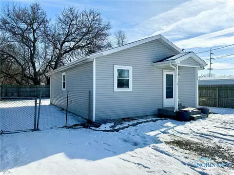 110 Jackson St, Delta, OH 43515