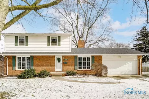 342 Sycamore Ln, Waterville, OH 43566