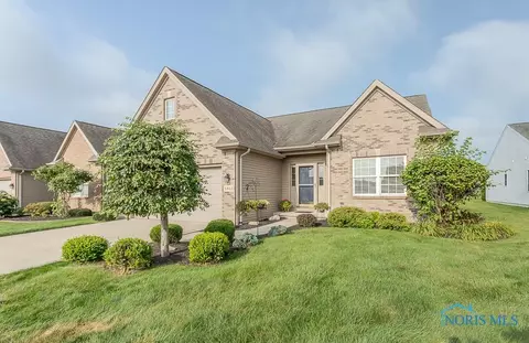 3861 Windward Dr, Sylvania, OH 43560