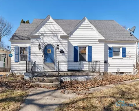 261 Rice St, Elmore, OH 43416