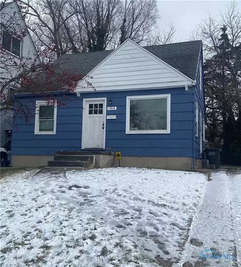1914 Fernhill Rd, Toledo, OH 43607