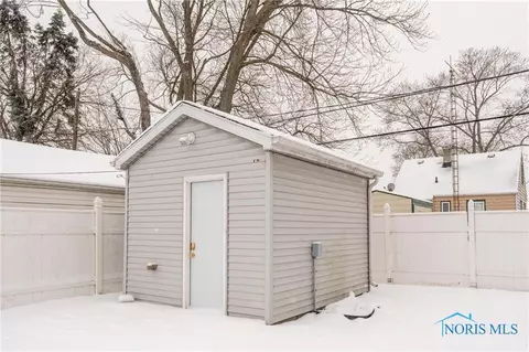 501 Darrow Ave, Toledo, OH 43607 photo 14