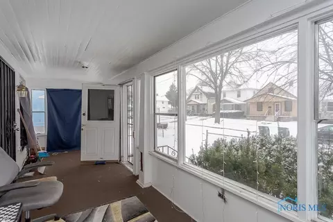 928 Evesham Ave, Toledo, OH 43607 photo 8