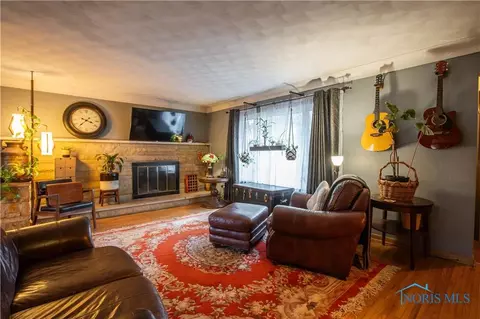 7259 Coder Rd, Maumee, OH 43537 photo 3
