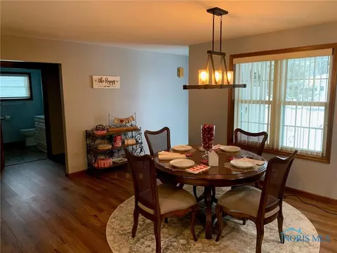 305 N Summit St, Edon, OH 43518 photo 8