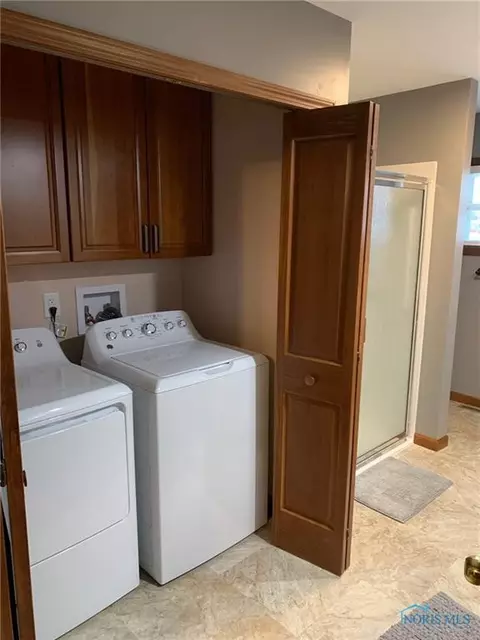 305 N Summit St, Edon, OH 43518 photo 16