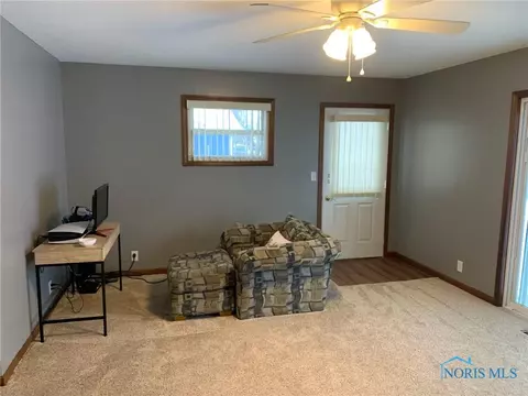305 N Summit St, Edon, OH 43518 photo 17