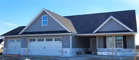 15175 Sugar Maple Dr, Perrysburg, OH 43551