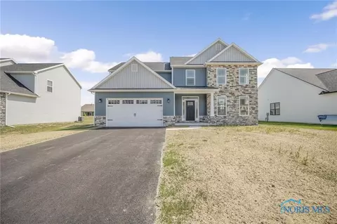 4955 Buckeye Dr, Maumee, OH 43537